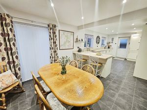 Photo 14- click for photo gallery